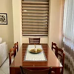Beachside Family Nest Apt, Spacious & Cozy - By Beta Premium شقة *
