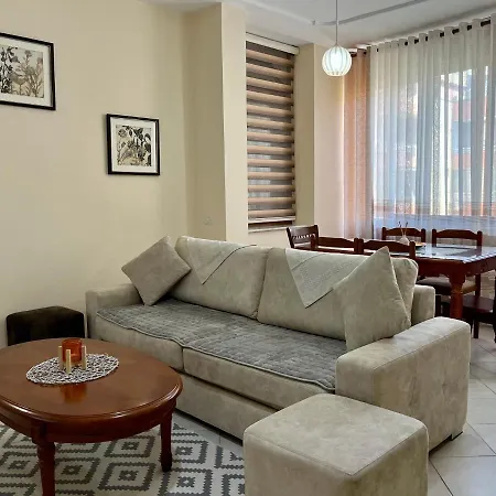 Apartmán Beachside Family Nest Apt, Spacious & Cozy - By Beta Premium Golem (Tirana)