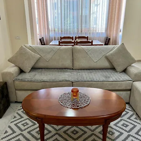 Διαμέρισμα Beachside Family Nest Apt, Spacious & Cozy - By Beta Premium