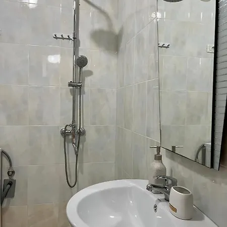 Beachside Family Nest Apt, Spacious & Cozy - By Beta Premium Διαμέρισμα Golem (Tirana)