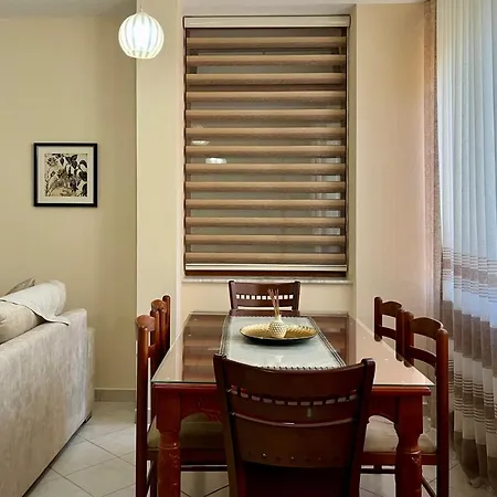 Beachside Family Nest Apt, Spacious & Cozy - By Beta Premium