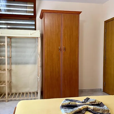 Beachside Family Nest Apt, Spacious & Cozy - By Beta Premium ゴーレム