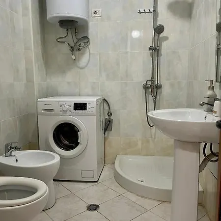 Beachside Family Nest Apt, Spacious & Cozy - By Beta Premium Golem (Tirana)