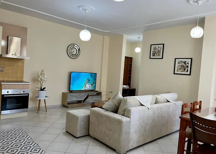 Beachside Family Nest Apt, Spacious & Cozy - By Beta Premium アパート ゴーレム