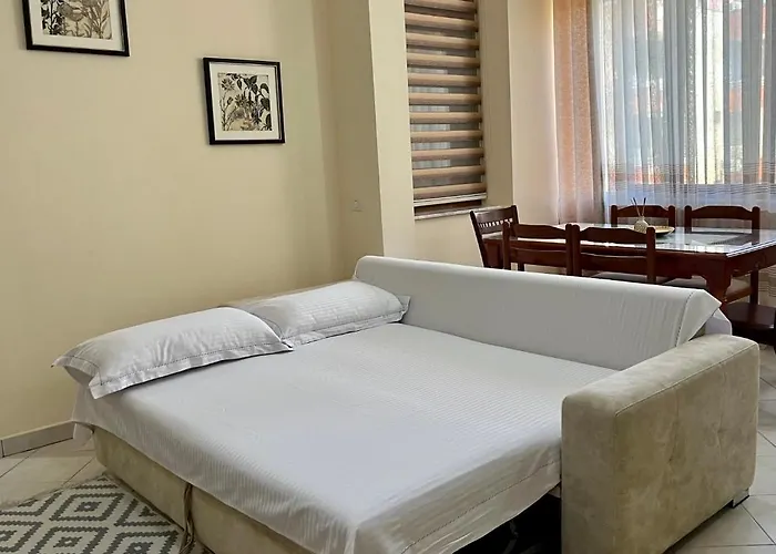 Beachside Family Nest Apt, Spacious & Cozy - By Beta Premium Lejlighed Golem (Tirana)