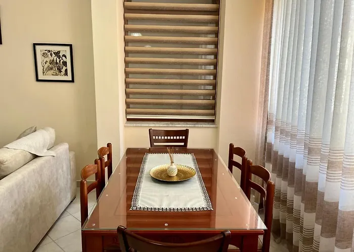 Beachside Family Nest Apt, Spacious & Cozy - By Beta Premium Lejlighed *