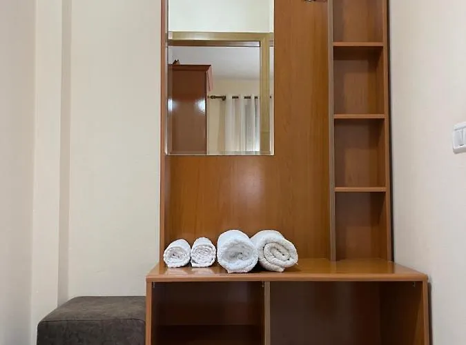 Beachside Family Nest Apt, Spacious & Cozy - By Beta Premium Golem (Tirana)